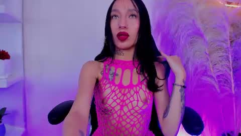 Mailyn  online show from 06/10/26, 12:26