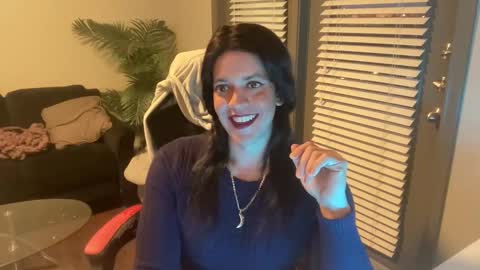 Maira online show from 01/09/25, 11:56