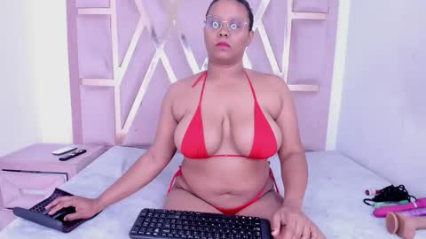 Snapshot of mairaasm chatting on 03/25/26, 12:33 Mairaasm online show from 03/25/26, 12:33