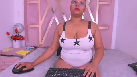 Snapshot of mairaasm chatting on 04/13/26, 12:43 Mairaasm online show from 04/13/26, 12:43