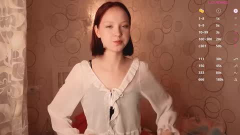 Snapshot of maisiemiller chatting on 10/21/25, 07:03 Maisie online show from 10/21/25, 07:03