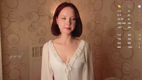 Snapshot of maisiemiller chatting on 10/24/25, 06:26 Maisie online show from 10/24/25, 06:26