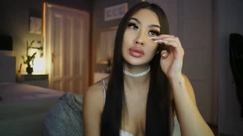 Snapshot of maistream chatting on 02/19/26, 06:26 Mai online show from 02/19/26, 06:26