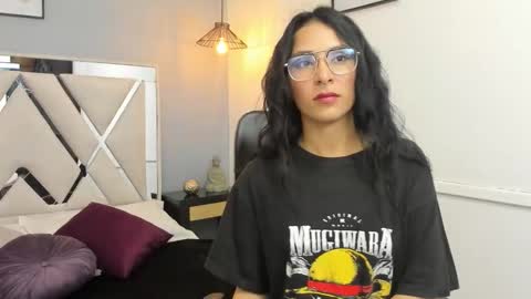 Camila  online show from 11/14/25, 03:16