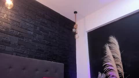 maite_smith69 online show from 12/05/25, 12:47