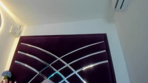 Snapshot of maiteht chatting on 02/13/25, 02:09 maite online show from 02/13/25, 02:09