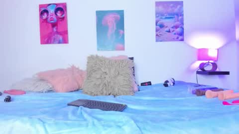 mai  online show from 10/23/25, 07:56