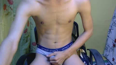 Snapshot of majestic_anne chatting on 04/18/26, 02:10 Annalyn online show from 04/18/26, 02:10