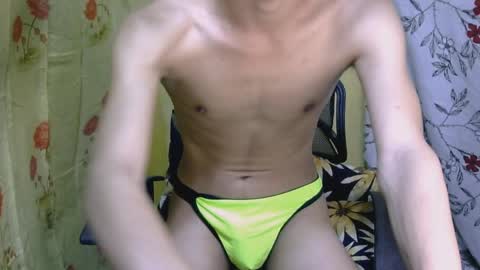 Snapshot of majestic_anne chatting on 04/19/26, 01:21 Annalyn online show from 04/19/26, 01:21
