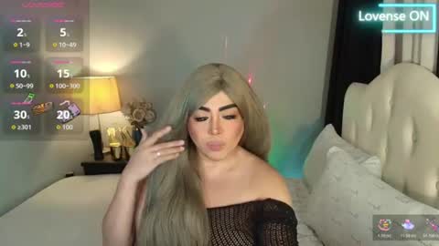 Snapshot of majestydannaxx chatting on 06/16/26, 01:08 majestydannaxx online show from 06/16/26, 01:08