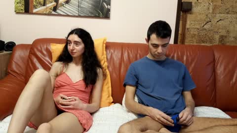 Snapshot of make_me_feel chatting on 01/08/25, 03:07 Lena Ian online show from 01/08/25, 03:07