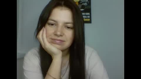 make_mesmile online show from 12/18/25, 07:42