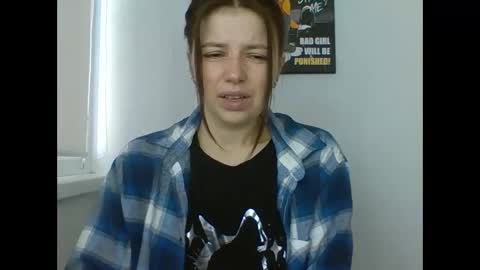 make_mesmile online show from 04/25/26, 06:49