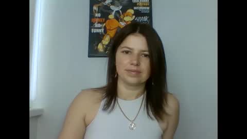 make_mesmile online show from 06/11/26, 07:17