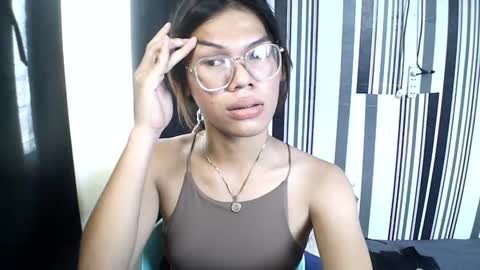 Snapshot of makekeanacum chatting on 12/02/24, 05:48 SWEET KEANA online show from 12/02/24, 05:48