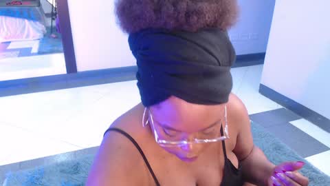 makena online show from 01/17/25, 03:23