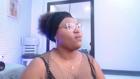 makena online show from 02/07/25, 03:23