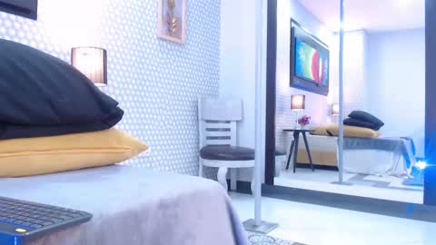 makena online show from 02/11/25, 06:08