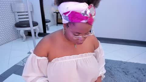 makena online show from 03/09/25, 03:22