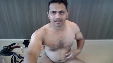 Snapshot of makeyousatisfied12 chatting on 06/01/26, 10:55 Rakesh Slave online show from 06/01/26, 10:55