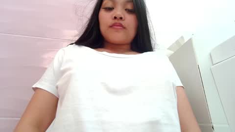 Snapshot of makulato chatting on 05/25/26, 03:07 Maya online show from 05/25/26, 03:07