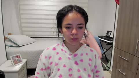 Snapshot of mal_norma chatting on 04/25/26, 11:57 Mal Norma online show from 04/25/26, 11:57