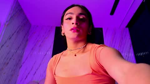 Snapshot of malaia_thompson_ chatting on 05/08/26, 11:59 malaia thompson online show from 05/08/26, 11:59