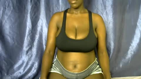 malaika_musa online show from 06/16/26, 04:09
