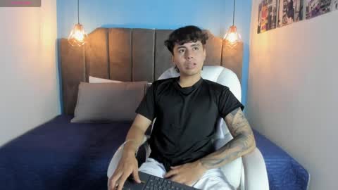 Snapshot of malakay_18 chatting on 03/31/26, 07:25 Malakay online show from 03/31/26, 07:25