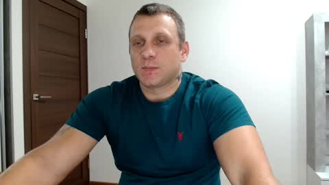 Snapshot of malchyshka chatting on 10/13/25, 04:29 malchyshka online show from 10/13/25, 04:29