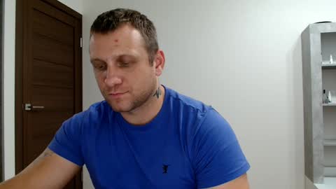 Snapshot of malchyshka chatting on 10/17/25, 10:18 malchyshka online show from 10/17/25, 10:18