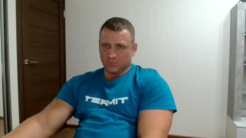 Snapshot of malchyshka chatting on 10/31/25, 04:52 malchyshka online show from 10/31/25, 04:52