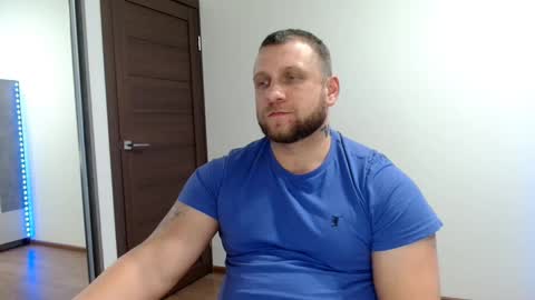 Snapshot of malchyshka chatting on 12/14/25, 02:44 malchyshka online show from 12/14/25, 02:44