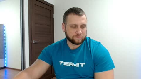 Snapshot of malchyshka chatting on 12/20/25, 03:30 malchyshka online show from 12/20/25, 03:30