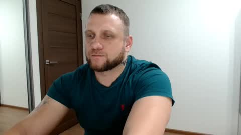 Snapshot of malchyshka chatting on 01/10/26, 03:47 malchyshka online show from 01/10/26, 03:47