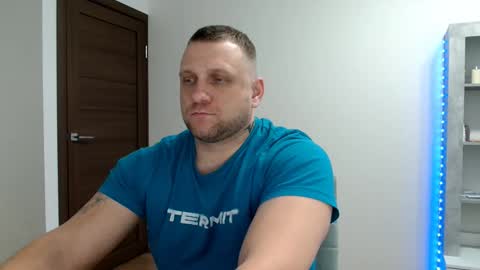 Snapshot of malchyshka chatting on 02/15/26, 12:47 malchyshka online show from 02/15/26, 12:47