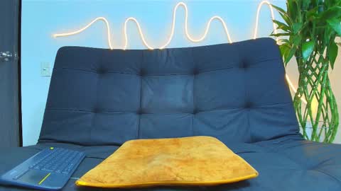 Snapshot of malcompierce chatting on 02/15/26, 11:41 Malcom online show from 02/15/26, 11:41