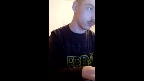 Snapshot of male20y chatting on 04/03/26, 01:47 male20y online show from 04/03/26, 01:47