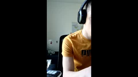 male20y online show from 04/30/26, 11:38