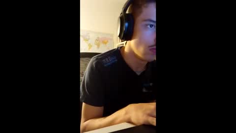 male20y online show from 05/08/26, 01:22
