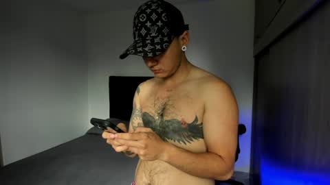 Snapshot of male_pussy chatting on 04/24/26, 05:26 ADAM online show from 04/24/26, 05:26