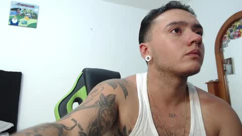 Snapshot of male_pussy chatting on 05/28/26, 12:19 ADAM online show from 05/28/26, 12:19