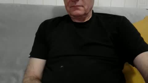 Snapshot of male_toy1 chatting on 04/16/26, 06:30 male_toy1 online show from 04/16/26, 06:30