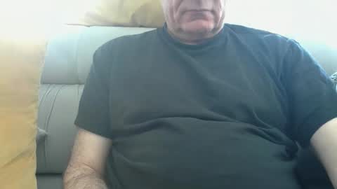 Snapshot of male_toy1 chatting on 04/27/26, 03:10 male_toy1 online show from 04/27/26, 03:10