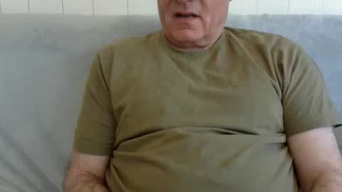 Snapshot of male_toy1 chatting on 04/30/26, 02:45 male_toy1 online show from 04/30/26, 02:45