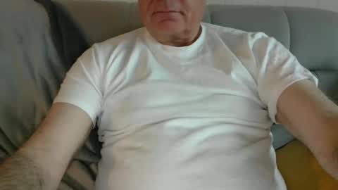 Snapshot of male_toy1 chatting on 05/07/26, 06:24 male_toy1 online show from 05/07/26, 06:24