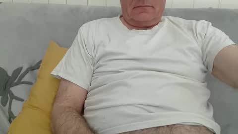 Snapshot of male_toy1 chatting on 05/08/26, 03:06 male_toy1 online show from 05/08/26, 03:06