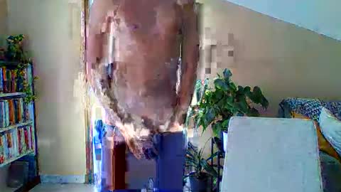 Snapshot of maleboyz chatting on 09/23/25, 11:13 Boybi online show from 09/23/25, 11:13