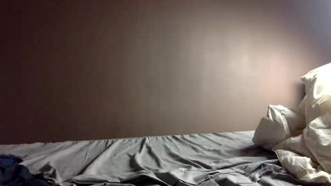 Snapshot of malefrench1 chatting on 02/25/26, 05:28 malefrench1 online show from 02/25/26, 05:28