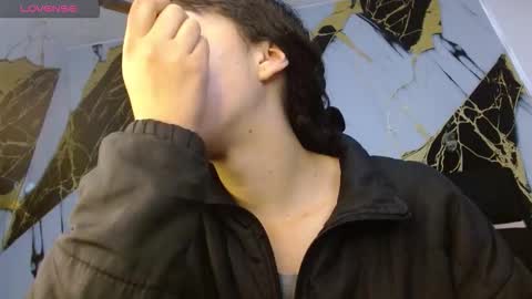 malejacs01 online show from 12/03/25, 11:41